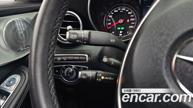 Mercedes-Benz GLC-Class 2019 — photo 24