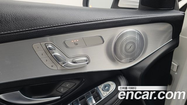 Mercedes-Benz GLC-Class 2019 — photo 26