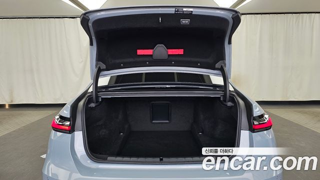 BMW 7-Series 2025 — photo 20