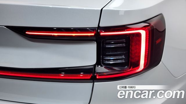 Polestar Polestar 2 2023 — photo 9