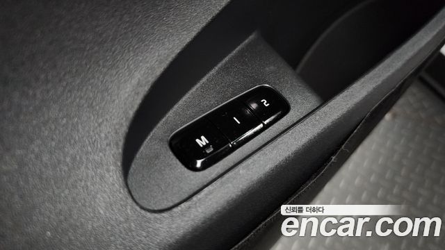 Polestar Polestar 2 2023 — photo 28