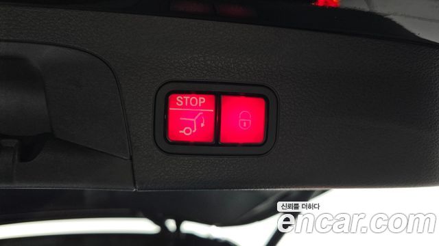 Mercedes-Benz GLS-Class 2022 — photo 31