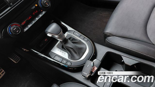 Kia K3 2023 — photo 12