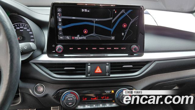 Kia K3 2023 — photo 19