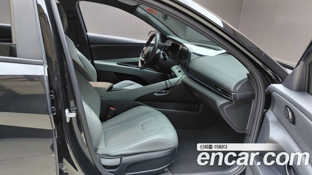 Hyundai AVANTE 2024 — photo 16