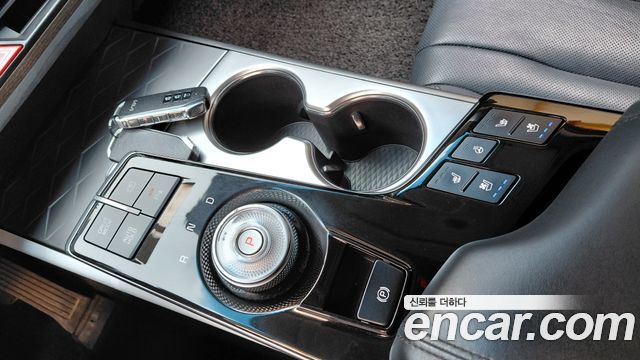 Kia K8 2022 — photo 12