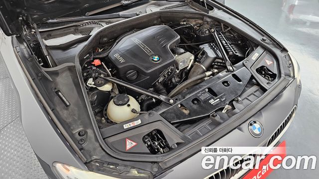 BMW 5-Series 2013 — photo 6