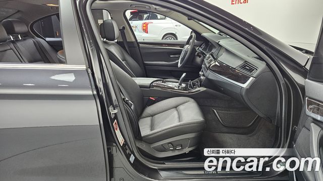 BMW 5-Series 2013 — photo 11