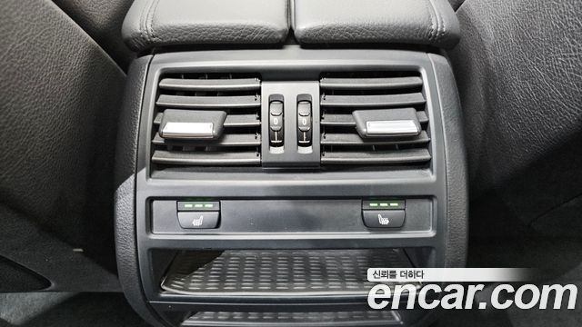 BMW 5-Series 2013 — photo 18