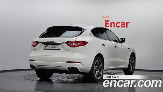 Maserati Levante 2018 — photo 2