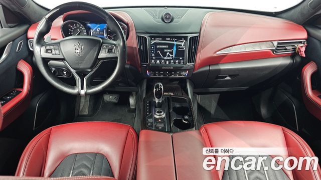 Maserati Levante 2018 — photo 7