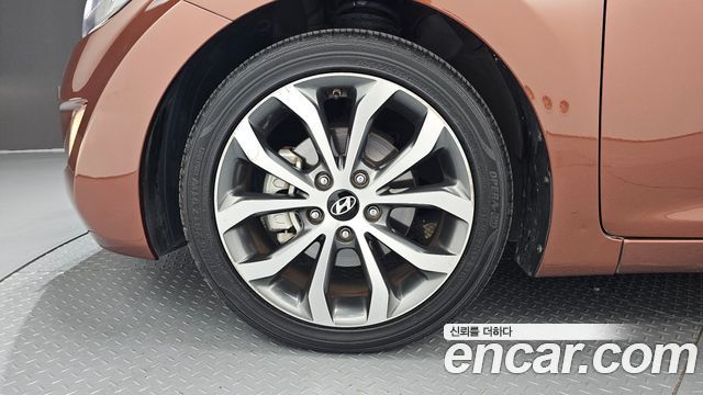 Hyundai AVANTE 2014 — photo 5