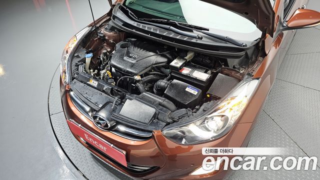 Hyundai AVANTE 2014 — photo 6