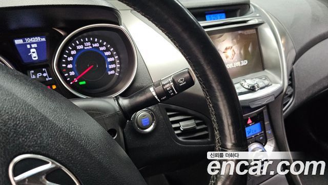 Hyundai AVANTE 2014 — photo 24