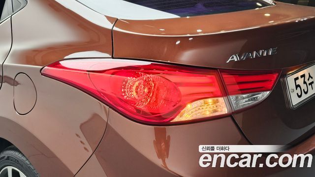 Hyundai AVANTE 2014 — photo 9