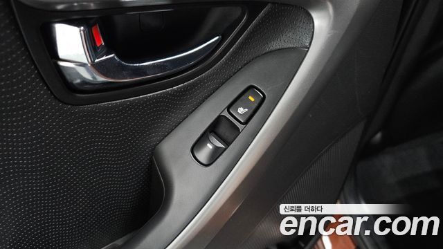 Hyundai AVANTE 2014 — photo 27
