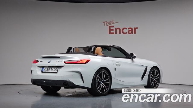 BMW Z4 2022 — photo 2