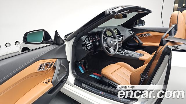 BMW Z4 2022 — photo 13
