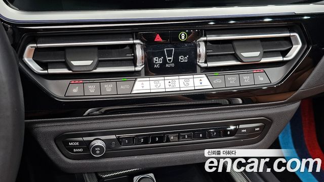 BMW Z4 2022 — photo 25