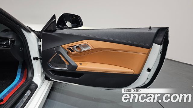 BMW Z4 2022 — photo 15