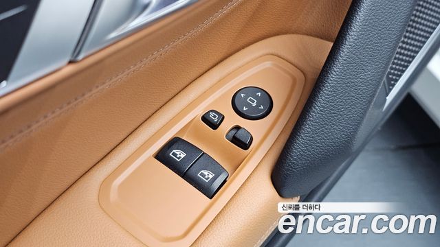 BMW Z4 2022 — photo 27