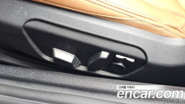 BMW Z4 2022 — photo 28