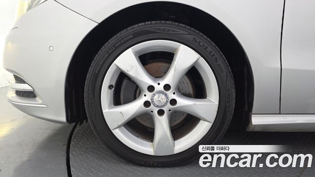 Mercedes-Benz B-Class 2013 — photo 5