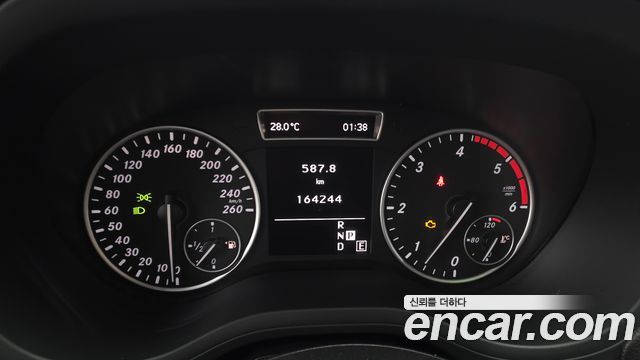Mercedes-Benz B-Class 2013 — photo 8