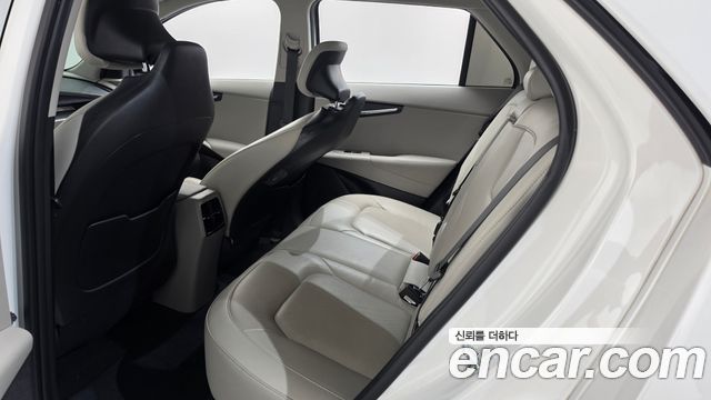 Kia Niro 2023 — photo 17