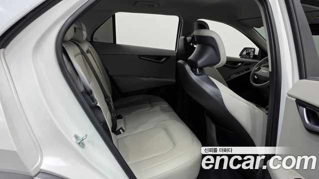 Kia Niro 2023 — photo 25