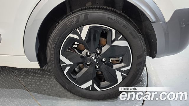Kia Niro 2023 — photo 7