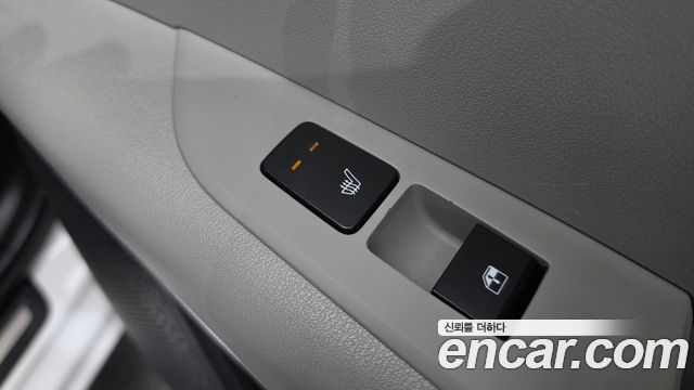 Kia Niro 2023 — photo 33