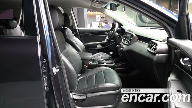 Kia Sorento 2018 — photo 11