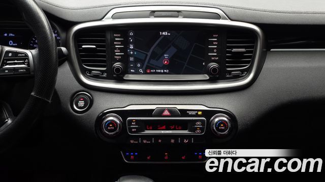 Kia Sorento 2018 — photo 14