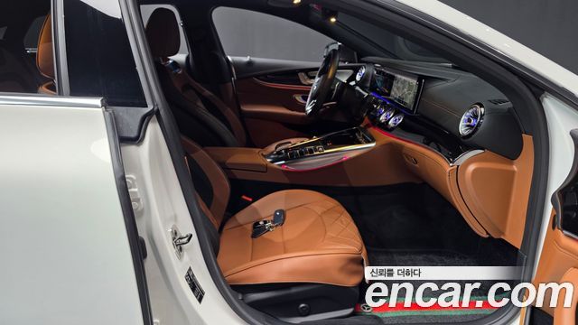 Mercedes-Benz AMG GT 2021 — photo 17