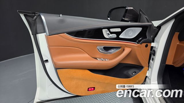 Mercedes-Benz AMG GT 2021 — photo 14