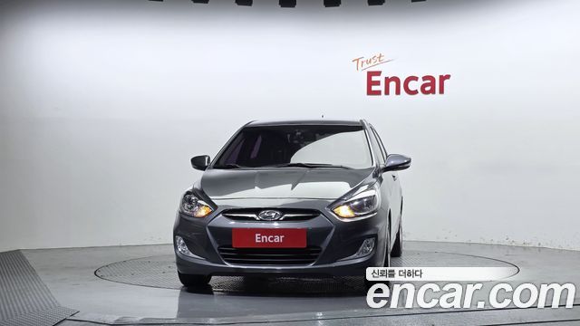 Hyundai Accent 2013 — photo 3
