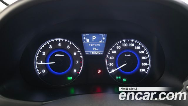Hyundai Accent 2013 — photo 8