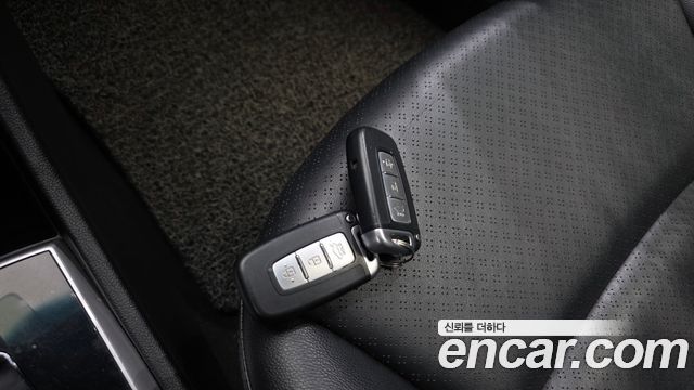 Hyundai Accent 2013 — photo 18