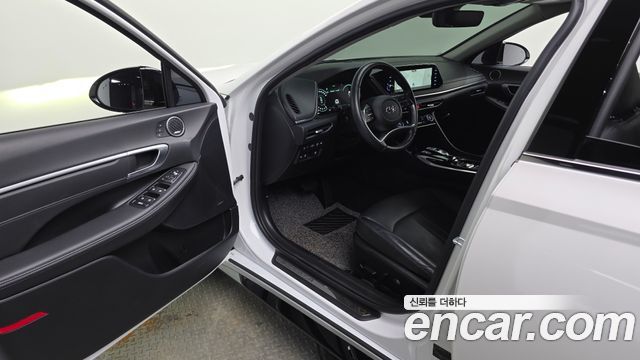 Hyundai Sonata 2022 — photo 10