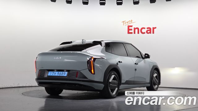Kia EV4 2026 — photo 2