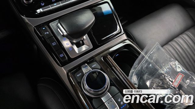 Genesis EQ900 2016 — photo 12