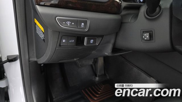 Genesis EQ900 2016 — photo 23