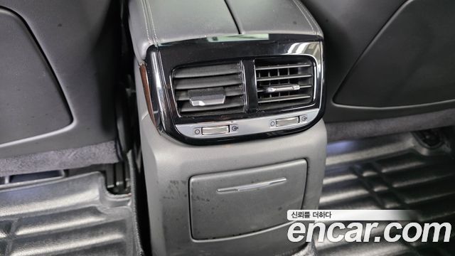 Genesis EQ900 2016 — photo 24