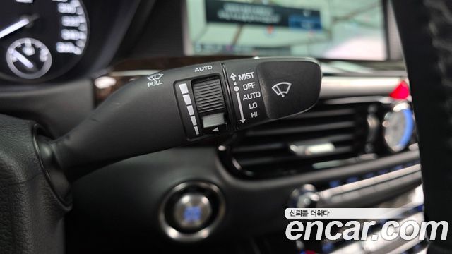 Genesis EQ900 2016 — photo 27