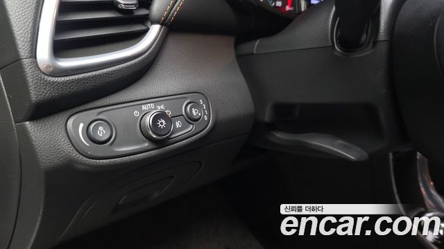 Chevrolet Korea Trax 2019 — photo 25