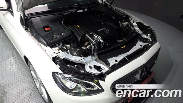 Mercedes-Benz E-Class 2017 — photo 6