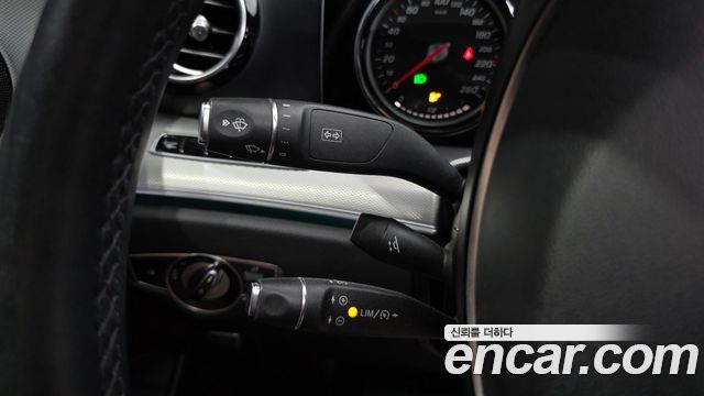 Mercedes-Benz E-Class 2017 — photo 16