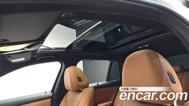 BMW 3-Series 2024 — photo 23