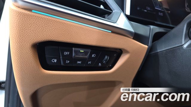 BMW 3-Series 2024 — photo 26